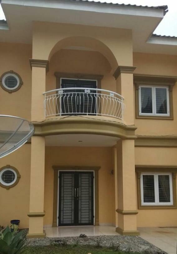 Villa Brastagi Resort Jalan Mimpin Tua Blok C No. 41 Берастаги Экстерьер фото